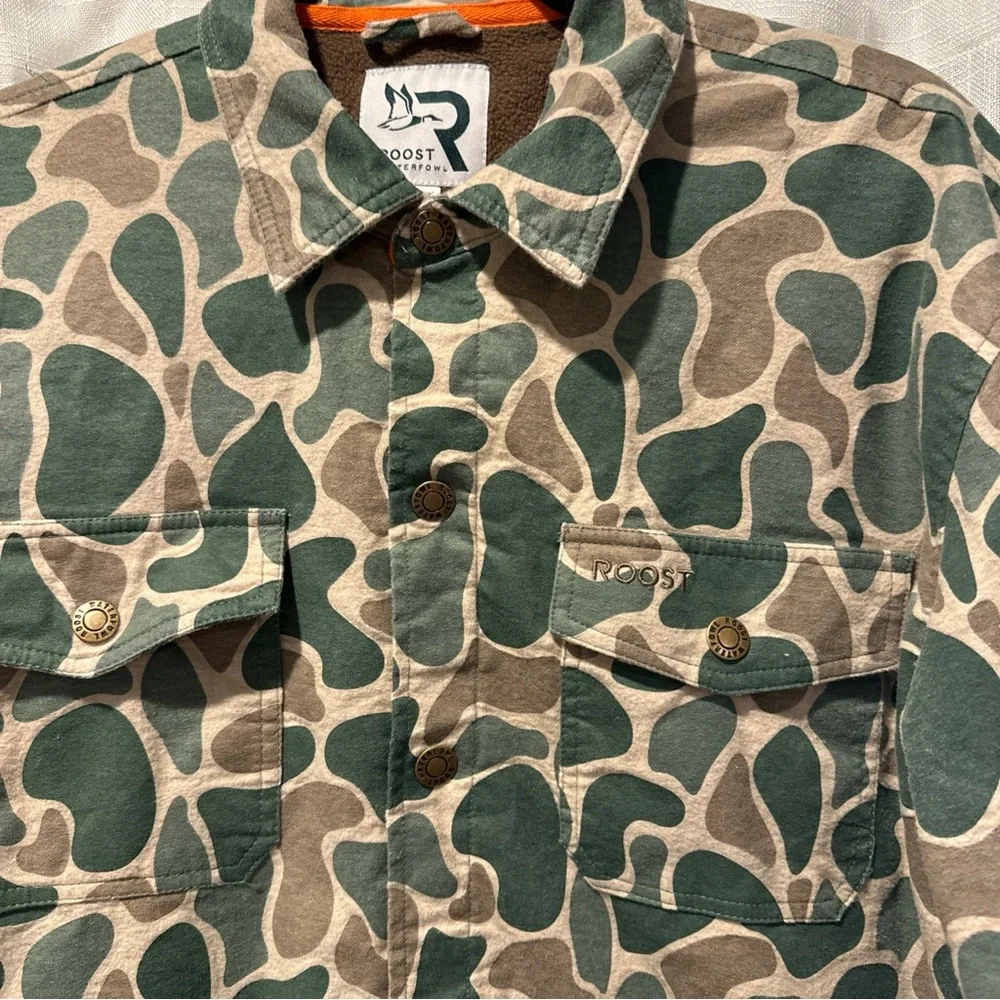 Roost Waterfowl Men’s Size Medium Fleeced Shacket Jacket Button Up Camo Outdoor - Picture 2 of 10